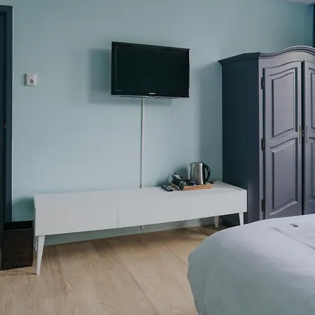 מלון Room11 2*
