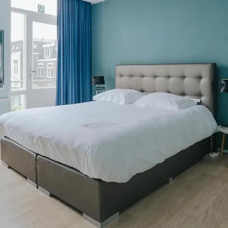 מלון Room11 האג