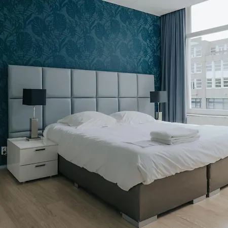 Room11 מלון